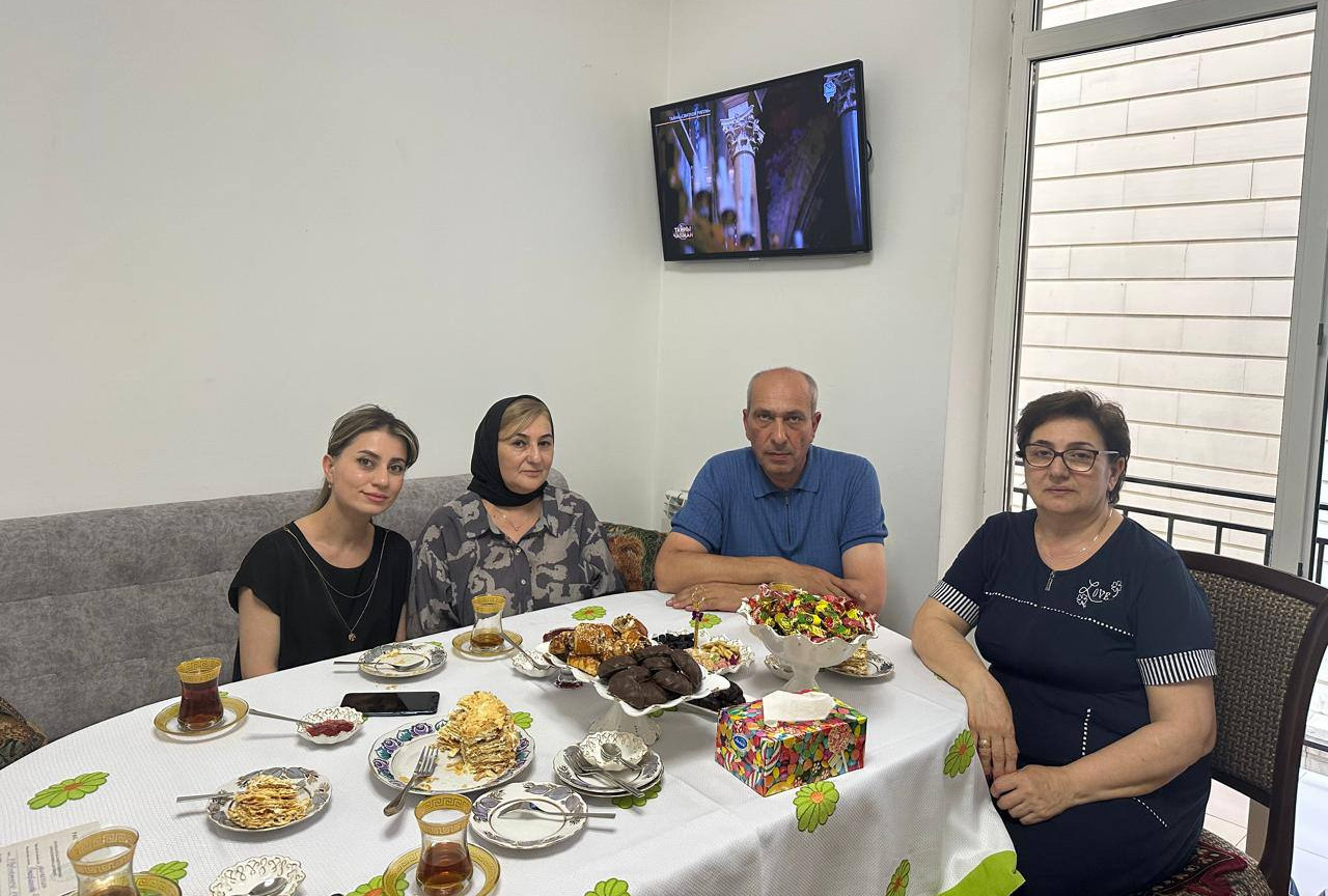 Спасибо, что воспитали сыновей патриотами» :руководитель Дербентского Комплексного центра навестил  мать двоих участников СВО