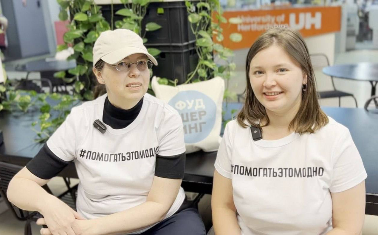 В России запустили акцию добровольчества «Помогать – это модно»