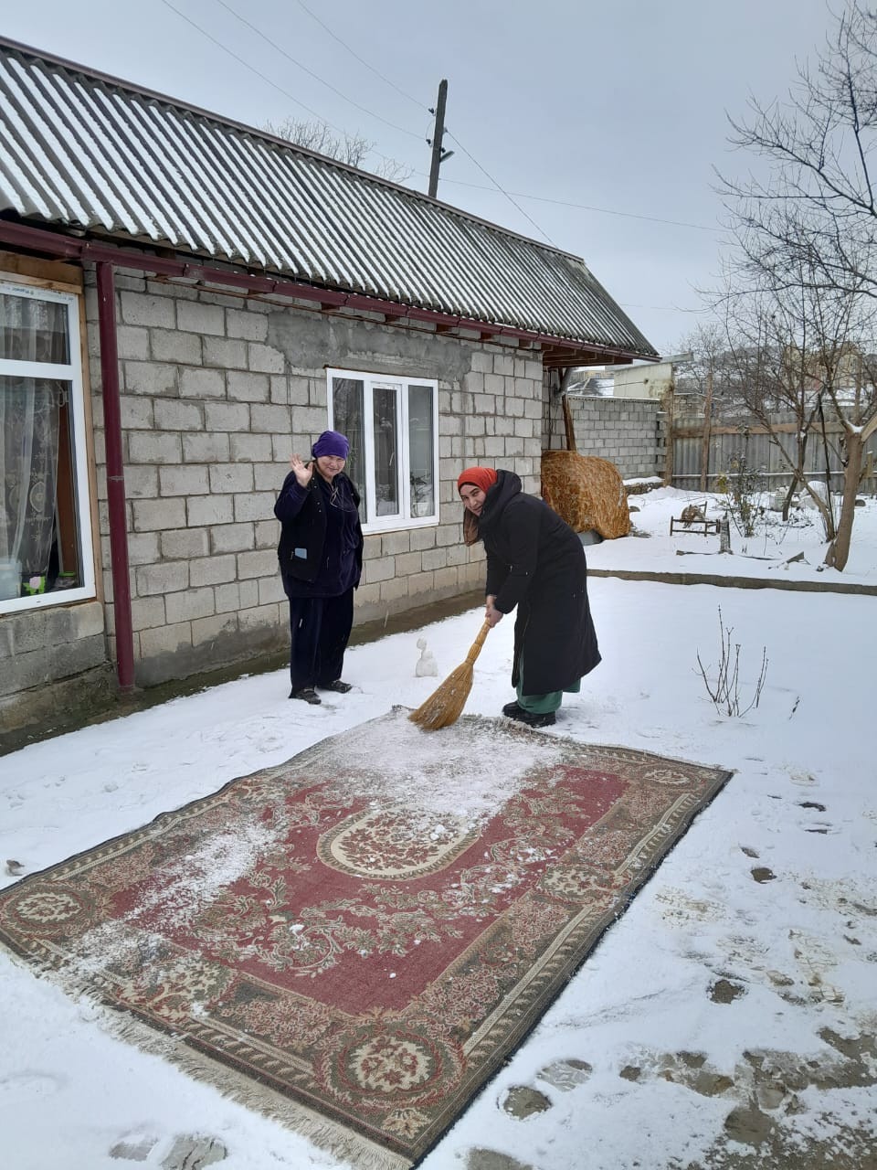 Зимние будни социальных работников