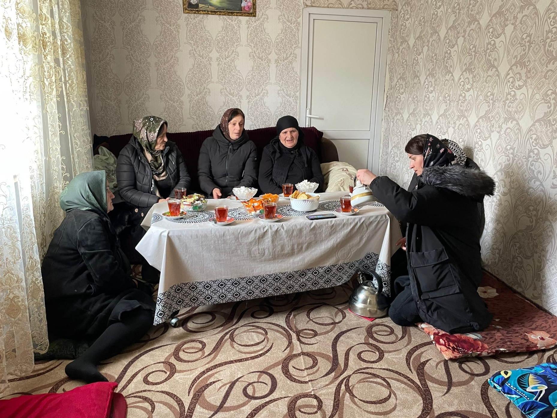 Социальные работники Минтруда Дагестана в Рутульском районе посетили семьи погибших военнослужащих