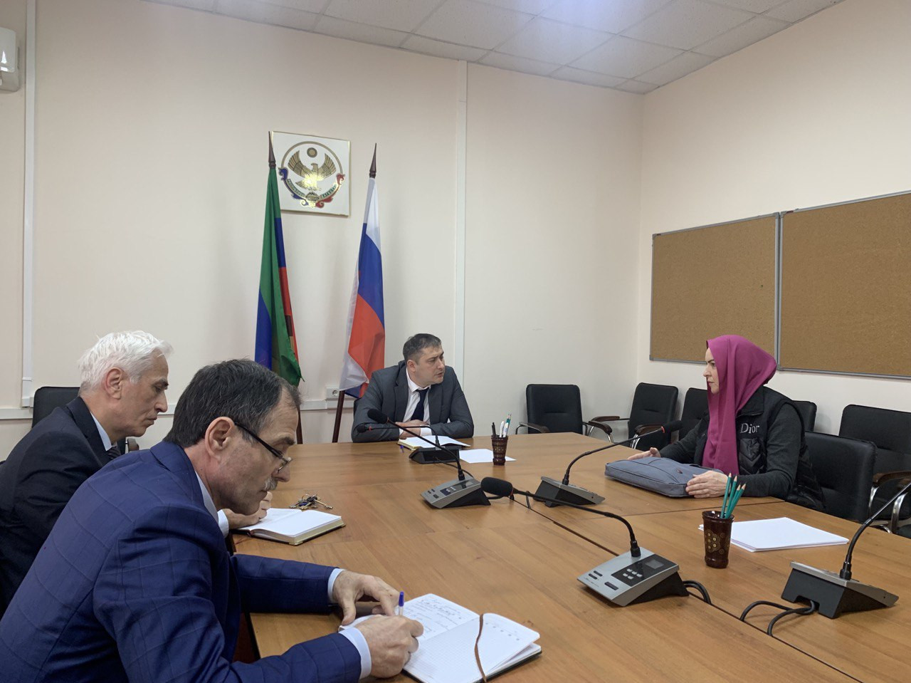 Мурад Казиев выслушал проблемы граждан в рамках еженедельного личного приема