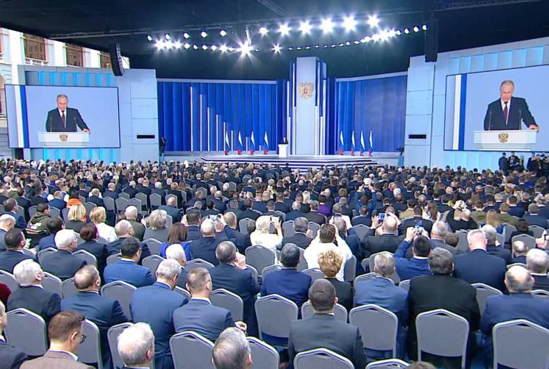 Владимир Путин предложил создать специальный государственный фонд для помощи семьям погибших бойцов и ветеранов СВО.