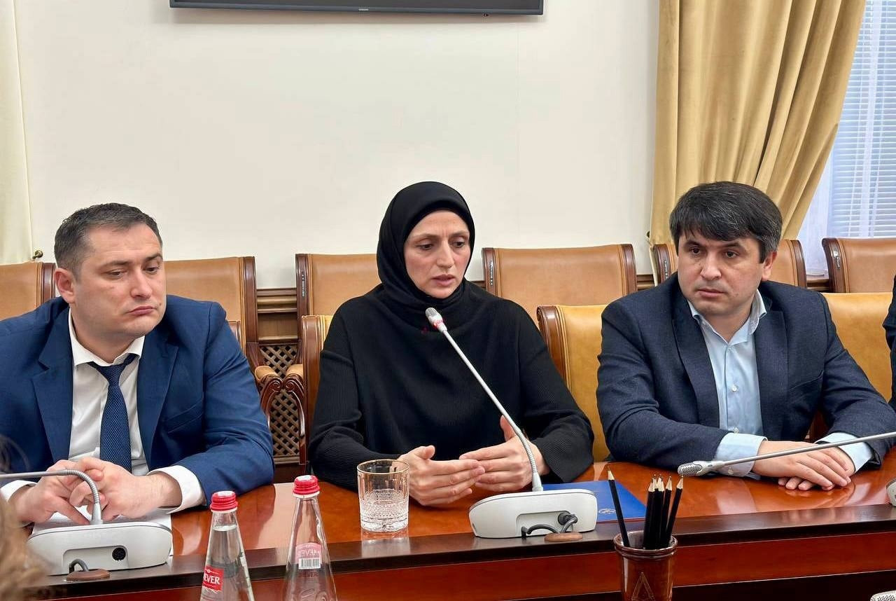 Мать Нурмагомеда Гаджимагомедова: «Матери и жены погибших военнослужащих помогают друг другу и поддерживают»