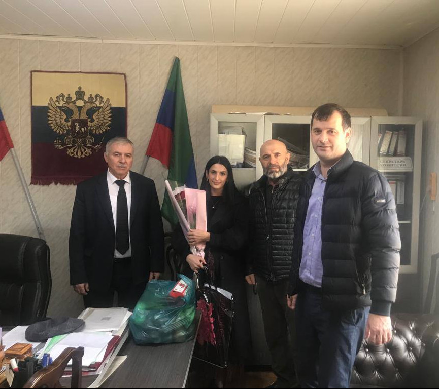 Адресное поздравление  матерей и жен мобилизованных.