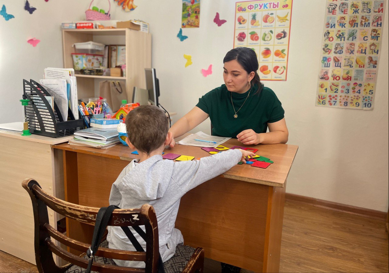 Занятия с логопедом