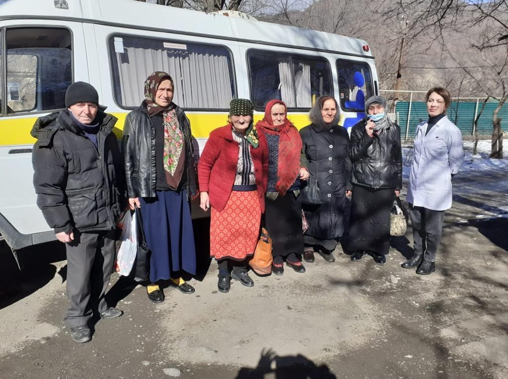 13 февраля в рамках реализации регионального проекта "Демография" состоялся плановый выезд мобильной бригады КЦСОН в МО "Ахтынский район"