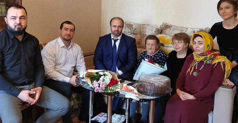 27 января в День полного освобождения Ленинграда от фашисткой блокады посетили на дому «Жителя блокадного Ленинграда» Михееву Надежду Сергеевну.