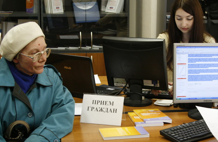 В управлении социальной защиты населения города Дагестанские Огни продолжается прием членов семей мобилизованных и принимающих участие СВО на добровольной основе .