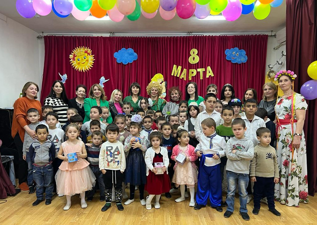 Прекрасный праздник - Международный женский День