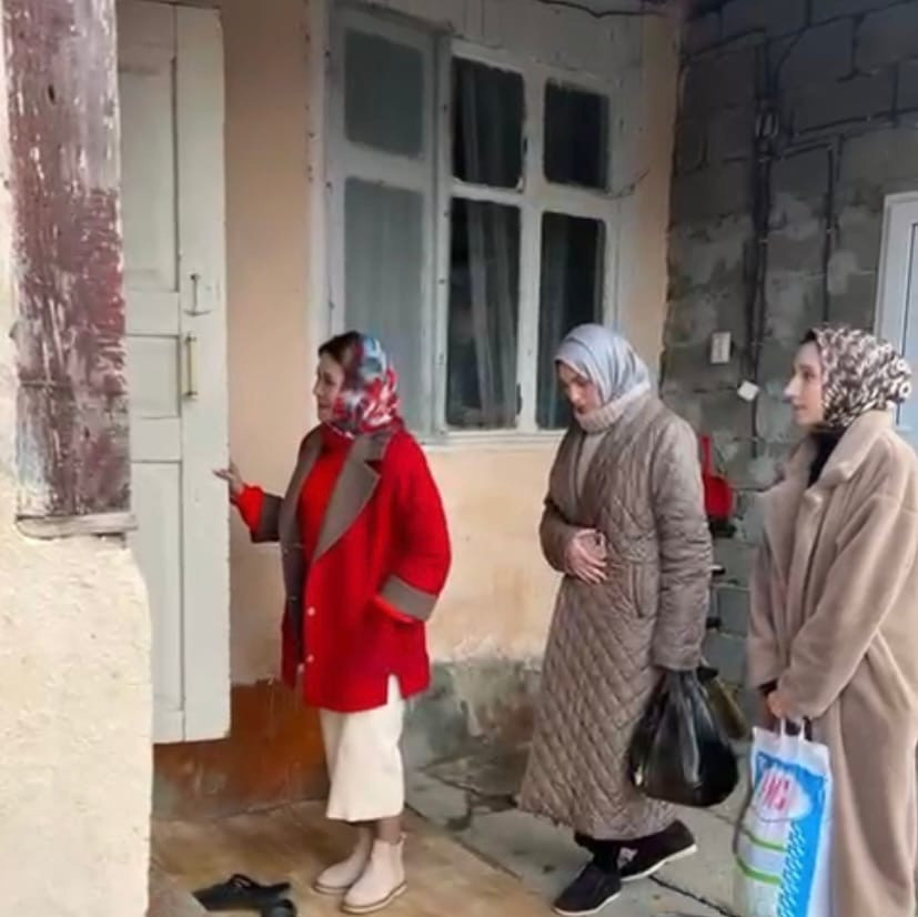 Посещение семей погибших.