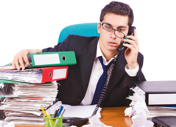 Нужно ли проводить специальную оценку условий труда в отношении рабочих мест офисных работников