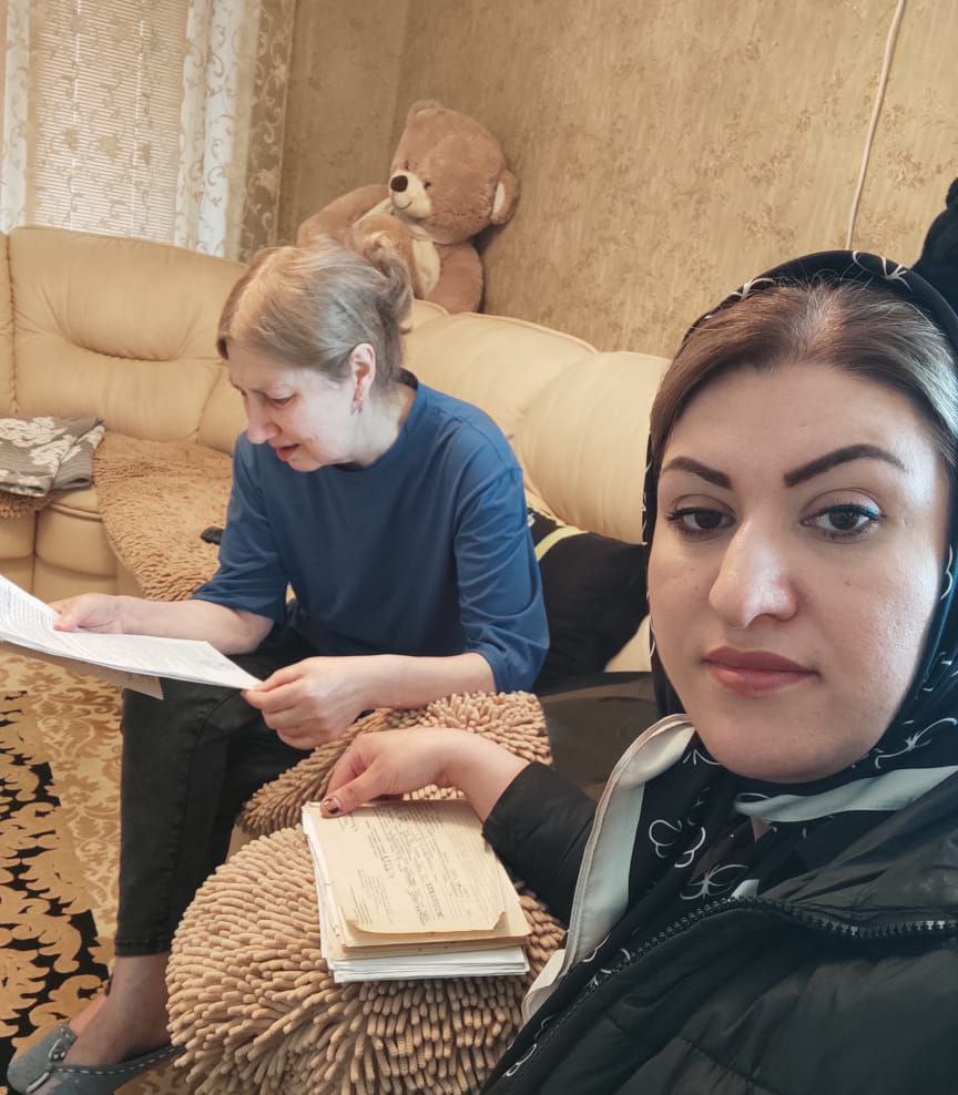 При исполнении своих должностных обязанностей.