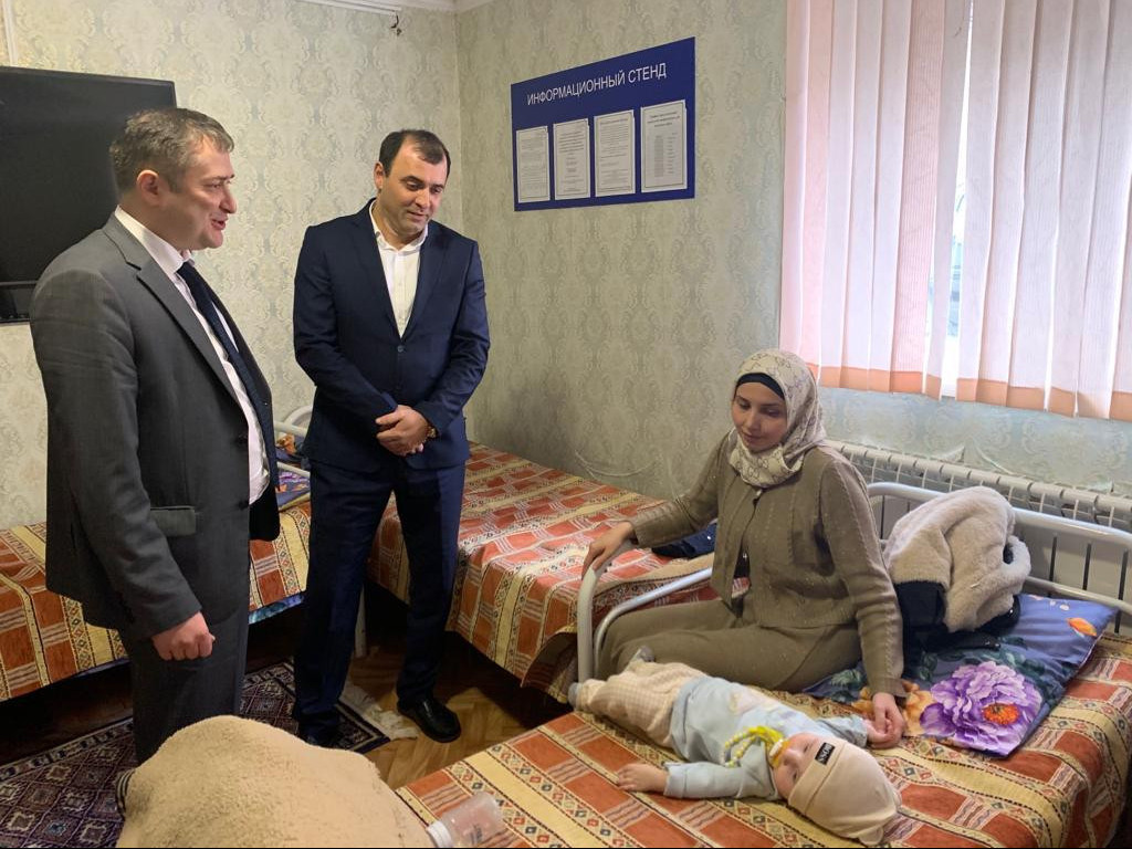 Мурад Казиев посетил подведомственное учреждение - реабилитационный центр для детей и подростков с ограниченными возможностями здоровья в Карабудахкентском районе.