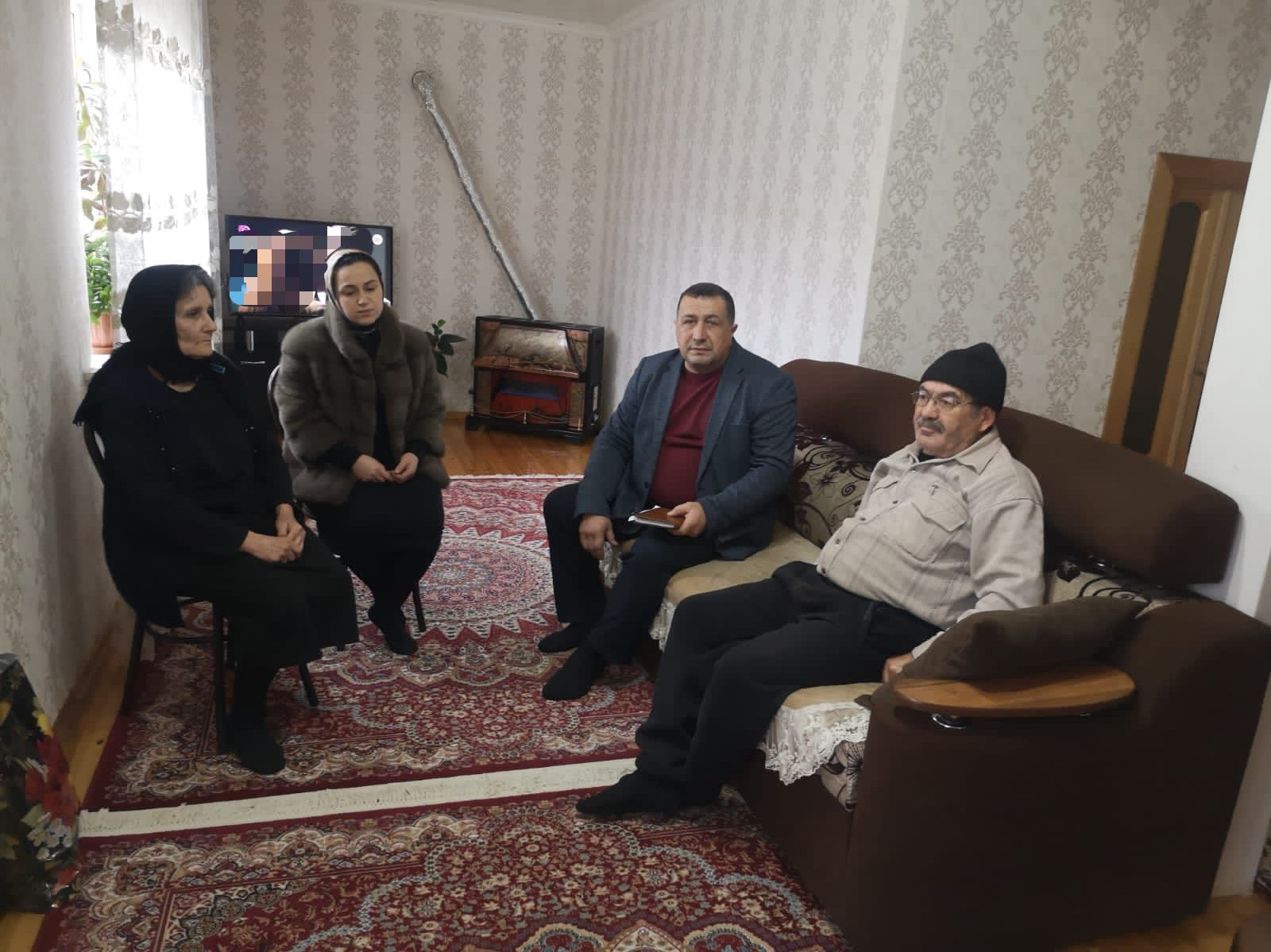 ПОСЕЩЕНИЕ СЕМЕЙ ПОГИБШИХ ВОЕННОСЛУЖАЩИХ