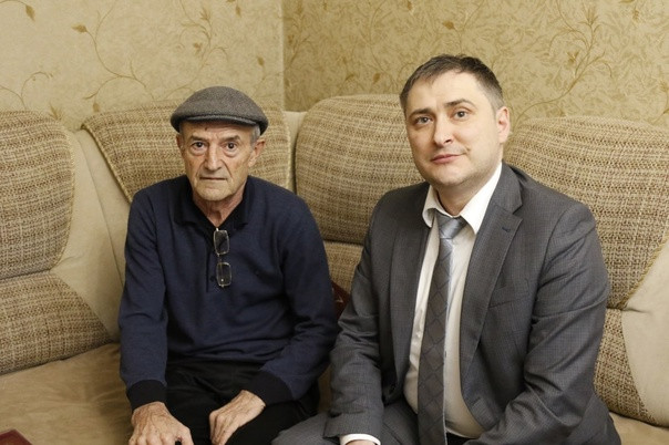 Мурад Казиев посетил инвалида I – группы участника государственной программы «Жилище» Исмаила Имранова.