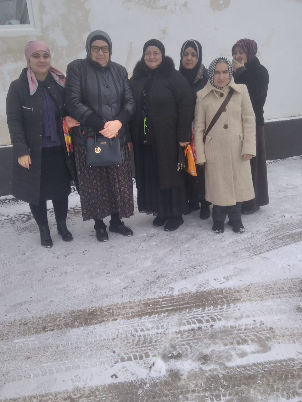 Доставка инвалидов в мед.учреждение.