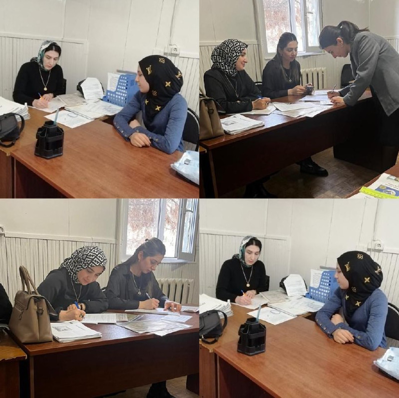 Специалисты по работе с семьёй.