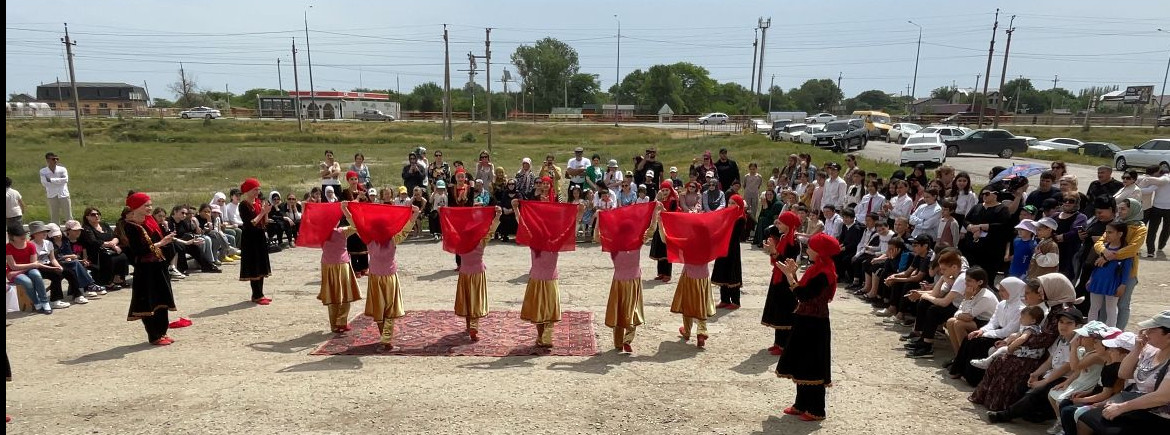КЦСОН Минтруда РД в Новолакском районе устроил для детей большой праздник