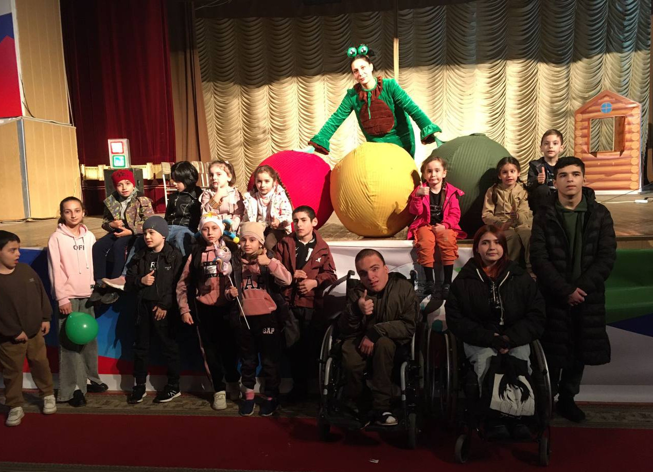 Цирковое представление " Я соблюдаю правила дорожного движения. Я грамотный пешеход!".