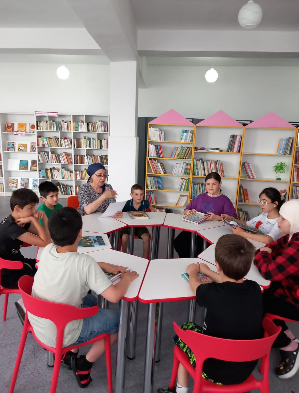 Экскурсия в библиотеку