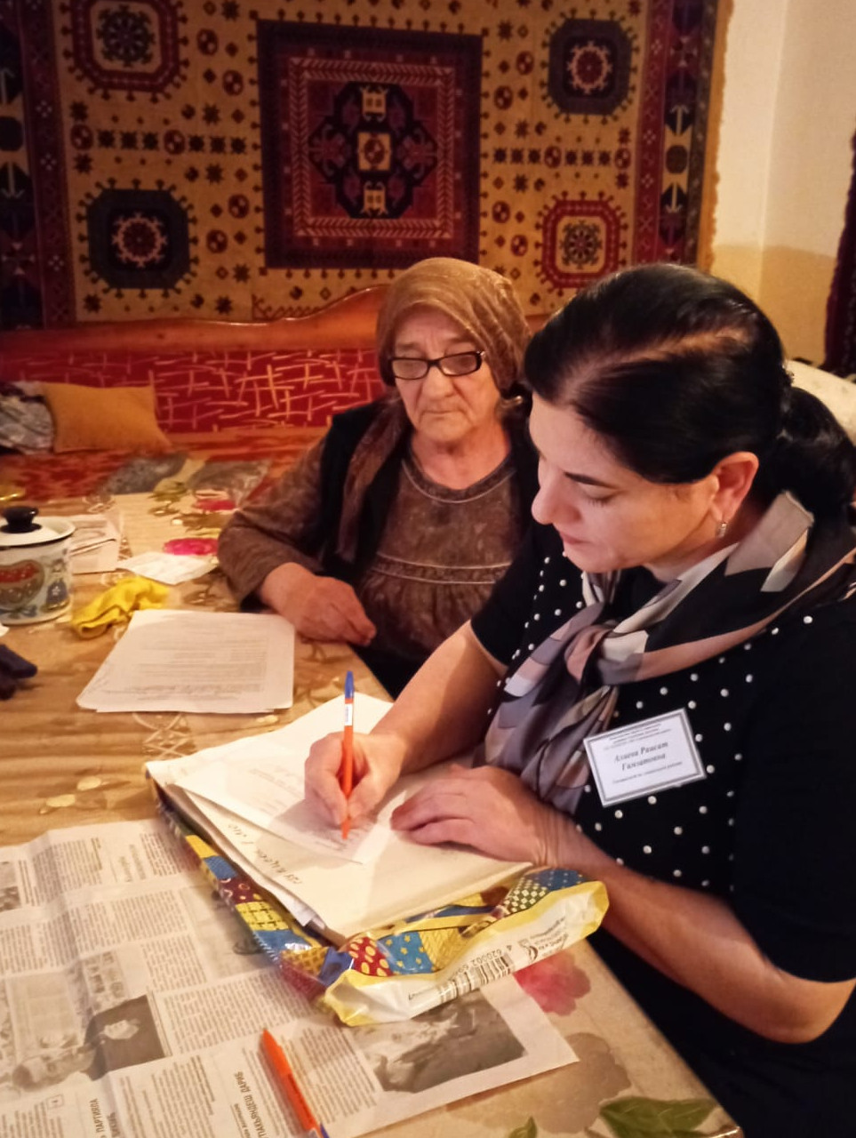 Заполнили  социальные паспорта