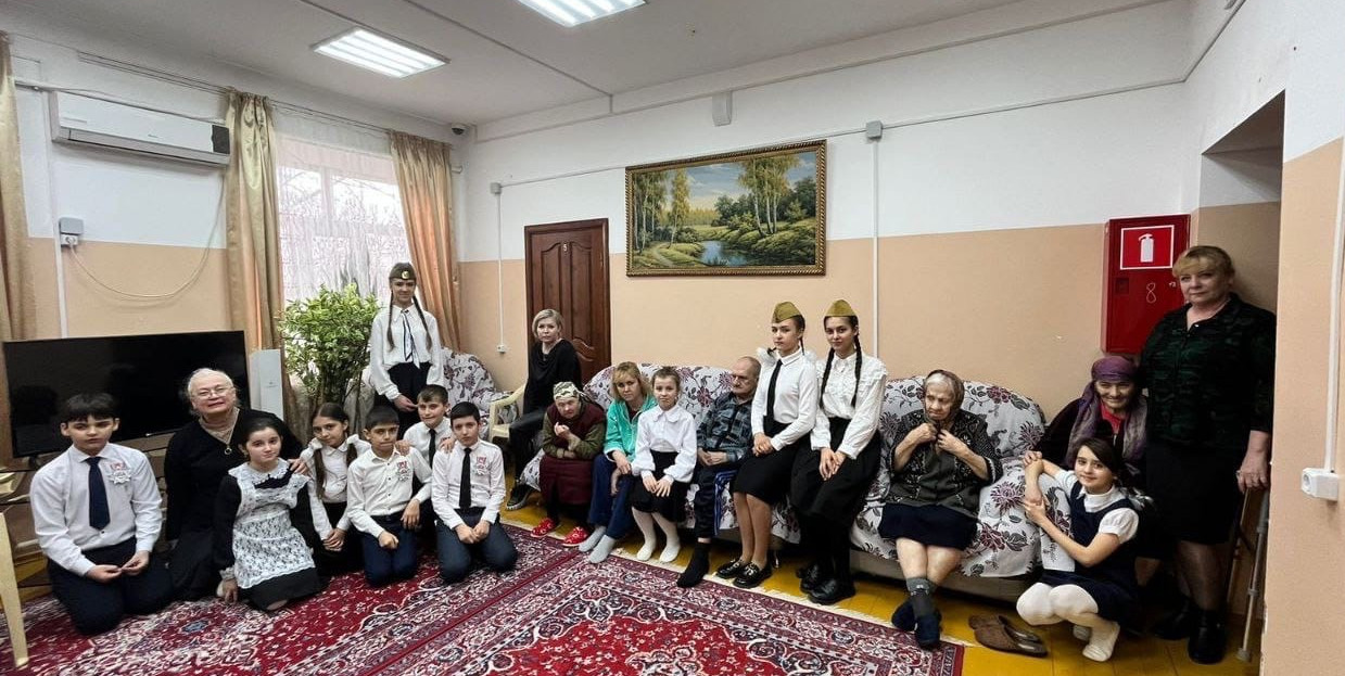 Поздравление подопечных с Днем Защитника Отечества!