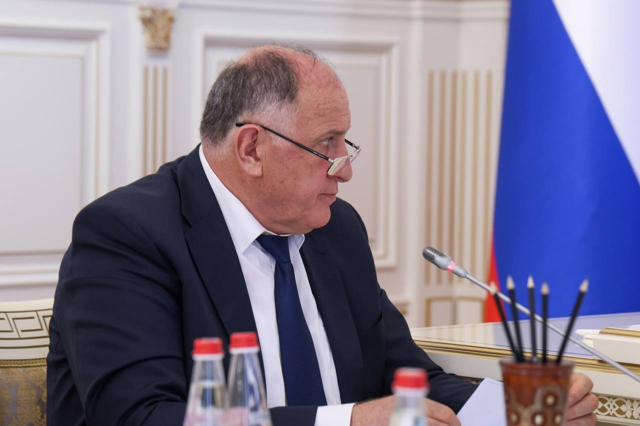 Правительство Дагестана уже взаимодействует с федеральным кабинетом министров по реализации договоренностей, достигнутых в ходе встречи Михаила Мишустина и Сергея Меликова