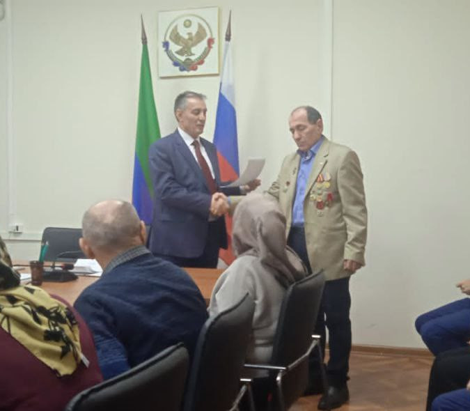 Вручение свидетельства на улучшение жилищный условий