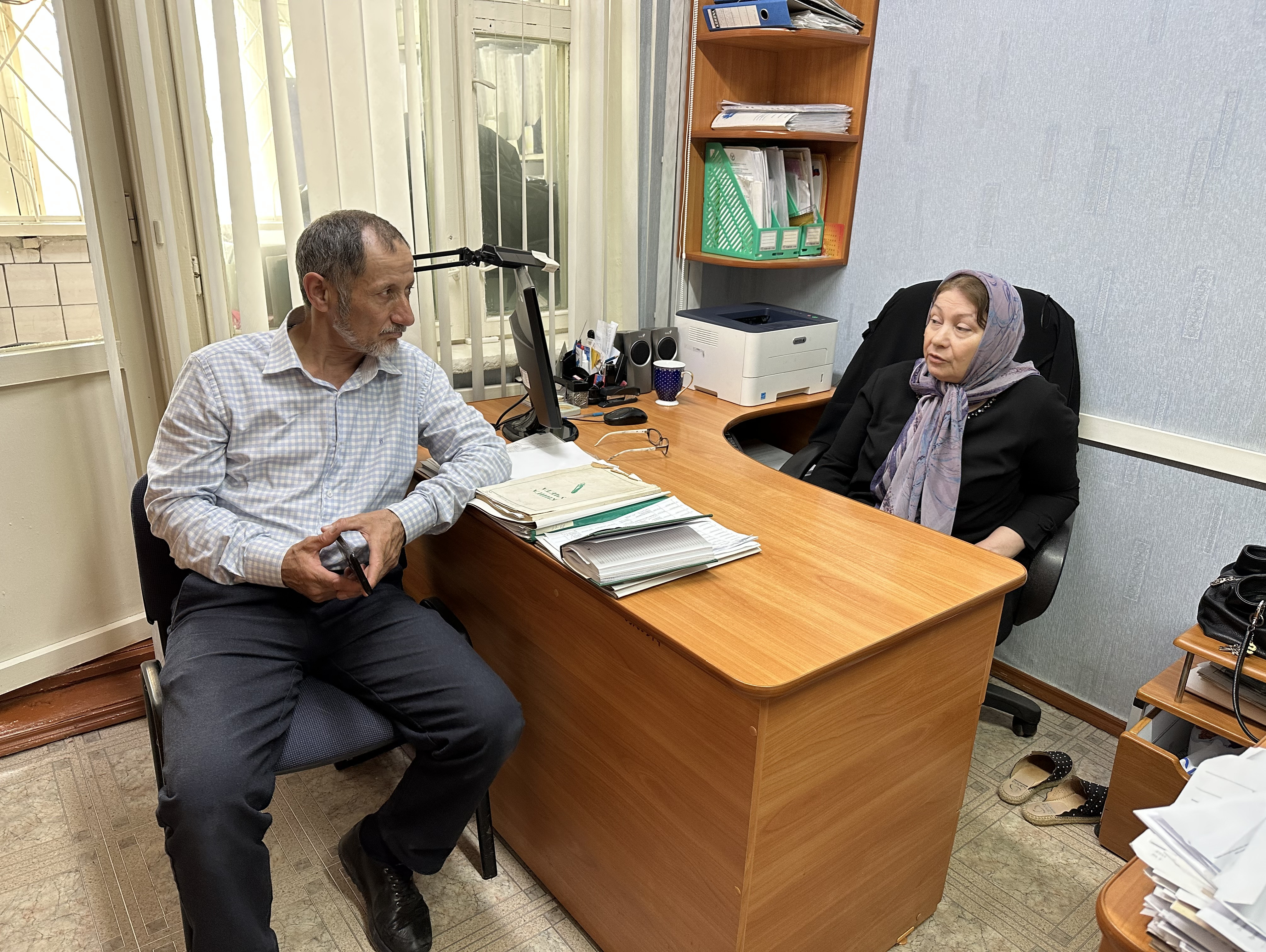 Организации временного трудоустройства несовершеннолетних граждан в возрасте от 14 до 18 лет в свободное от учебы время центром занятости населения города Избербаш, проведены встречи с руководителями организаций.