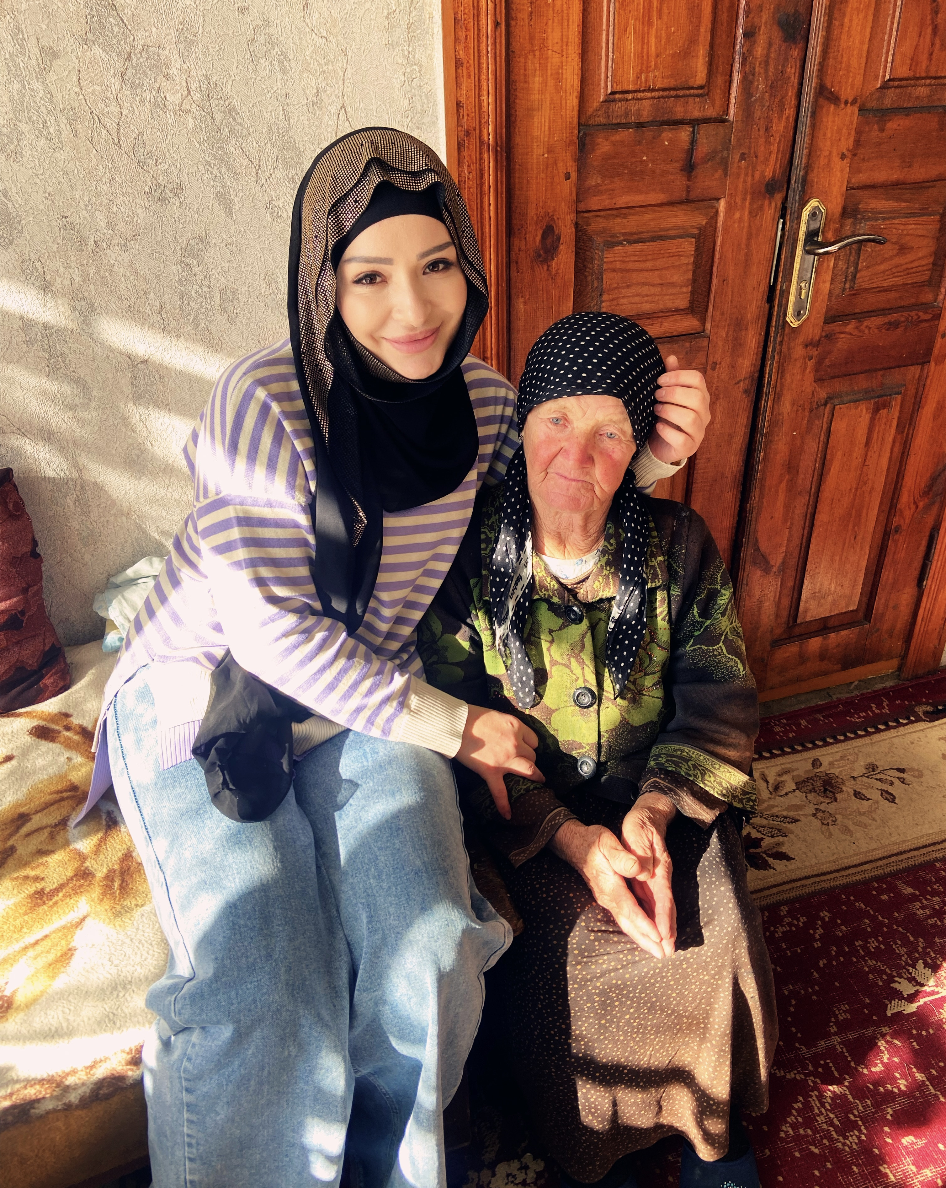 Детям к Новому году вручено более 300 подарков от Комплексного центра социального обслуживания Хунзахского района