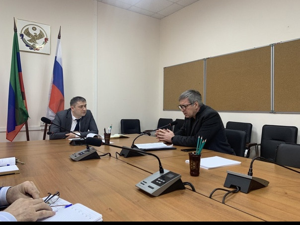 Мурад Казиев выслушал проблемы 7 граждан в рамках личного приема