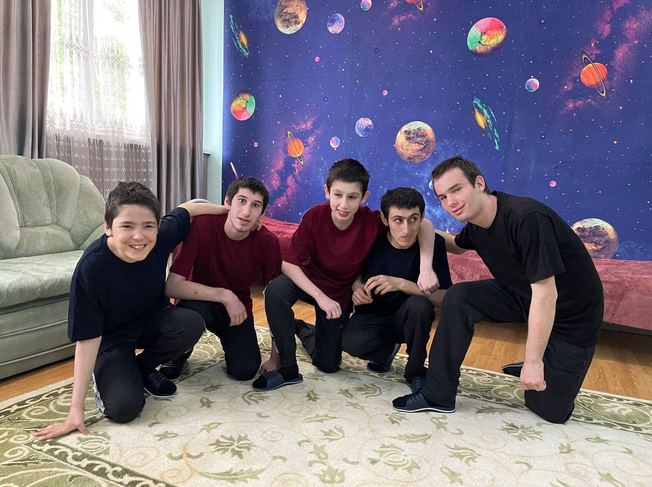 Добрые люди всегда рядом