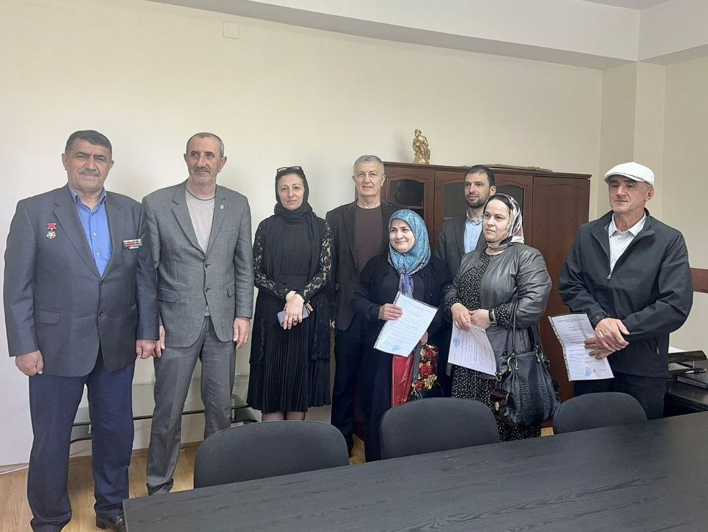 Вручение жилищных сертификатов!