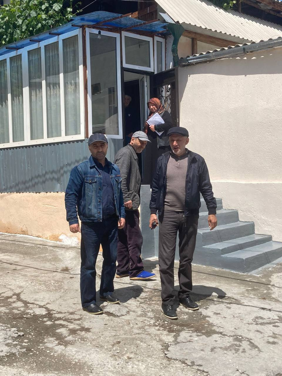 Провели подворный обход получателей социальных услуг.