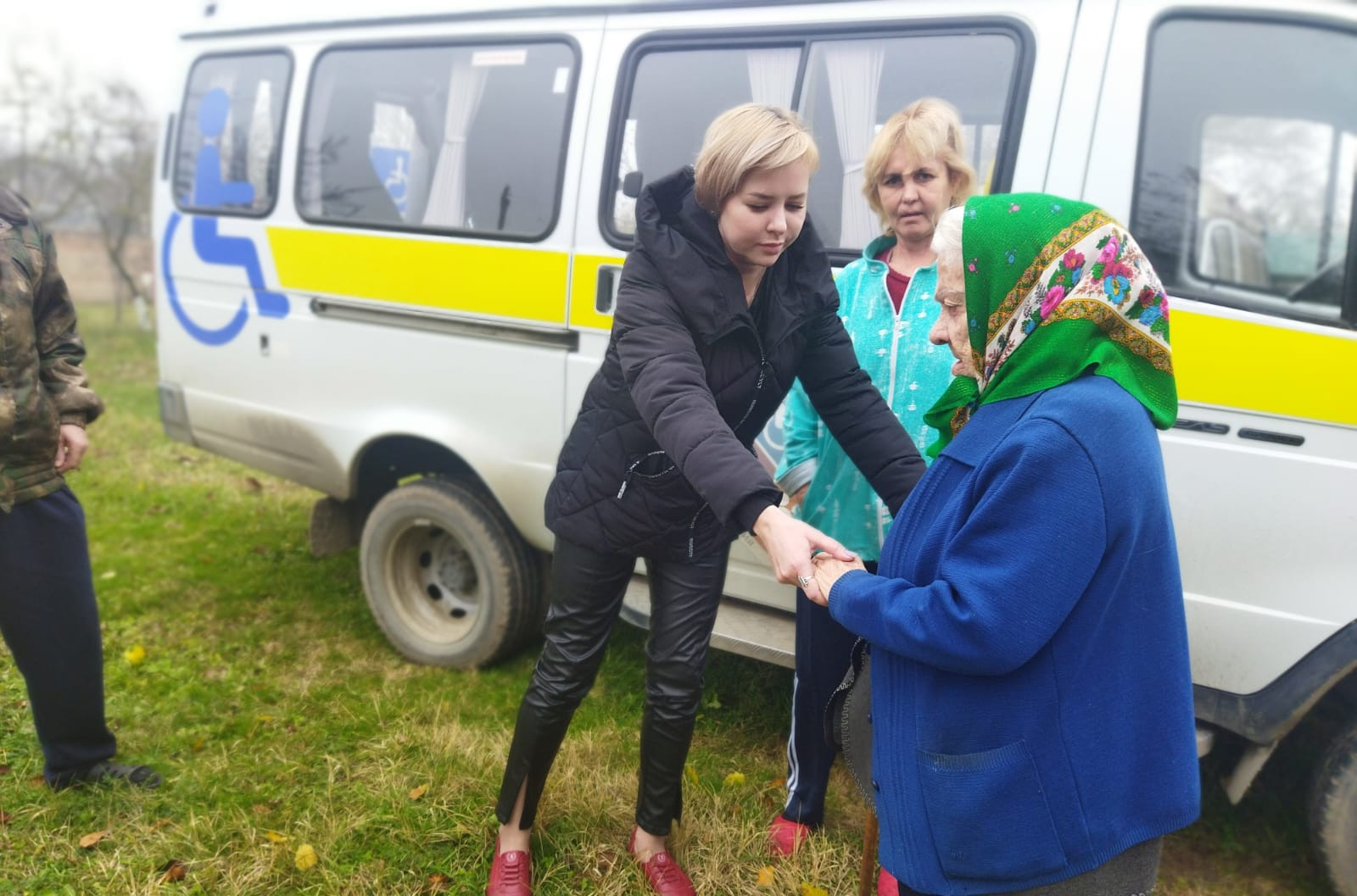 Доставка лиц старше 65 лет в медицинские организации.