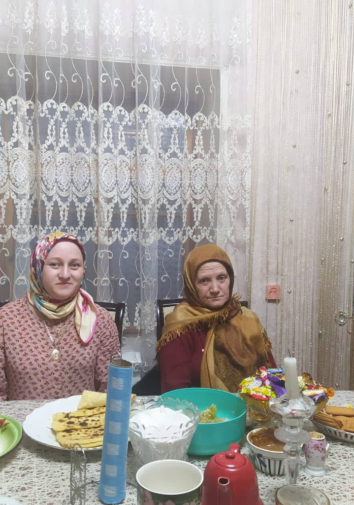 Оказание социальных услуг подопечным.