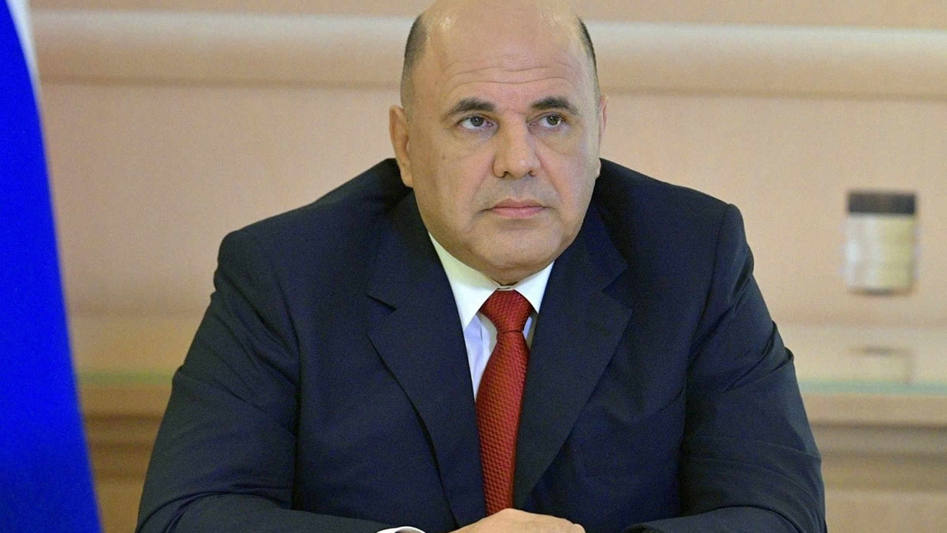 Выплаты Героям России и Героям Труда будут начисляться без подачи заявлений