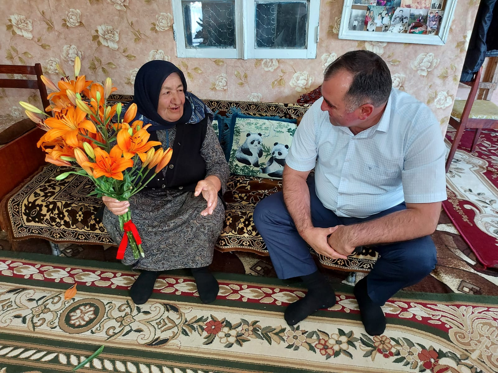 В Хивском районе поздравили мать Героя России