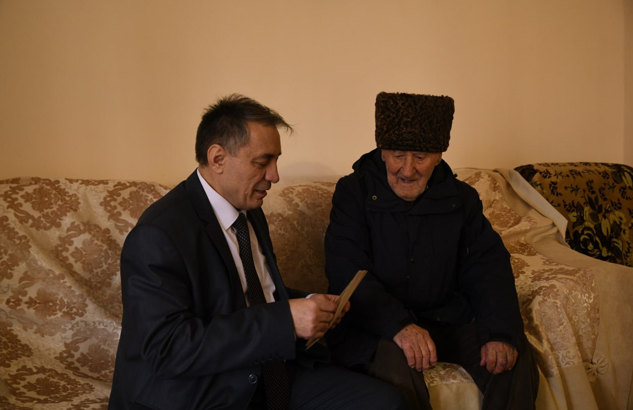 ПОЗДРАВЛЕНИЕ УЧАСТНИКА СТАЛИНГРАДСКОЙ И КУРСКОЙ БИТВ