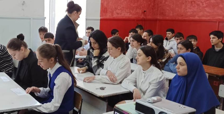 В Центре занятости Минтруда РД в Ахтынском районе провели  профориентационное мероприятие «Калейдоскоп профессий»