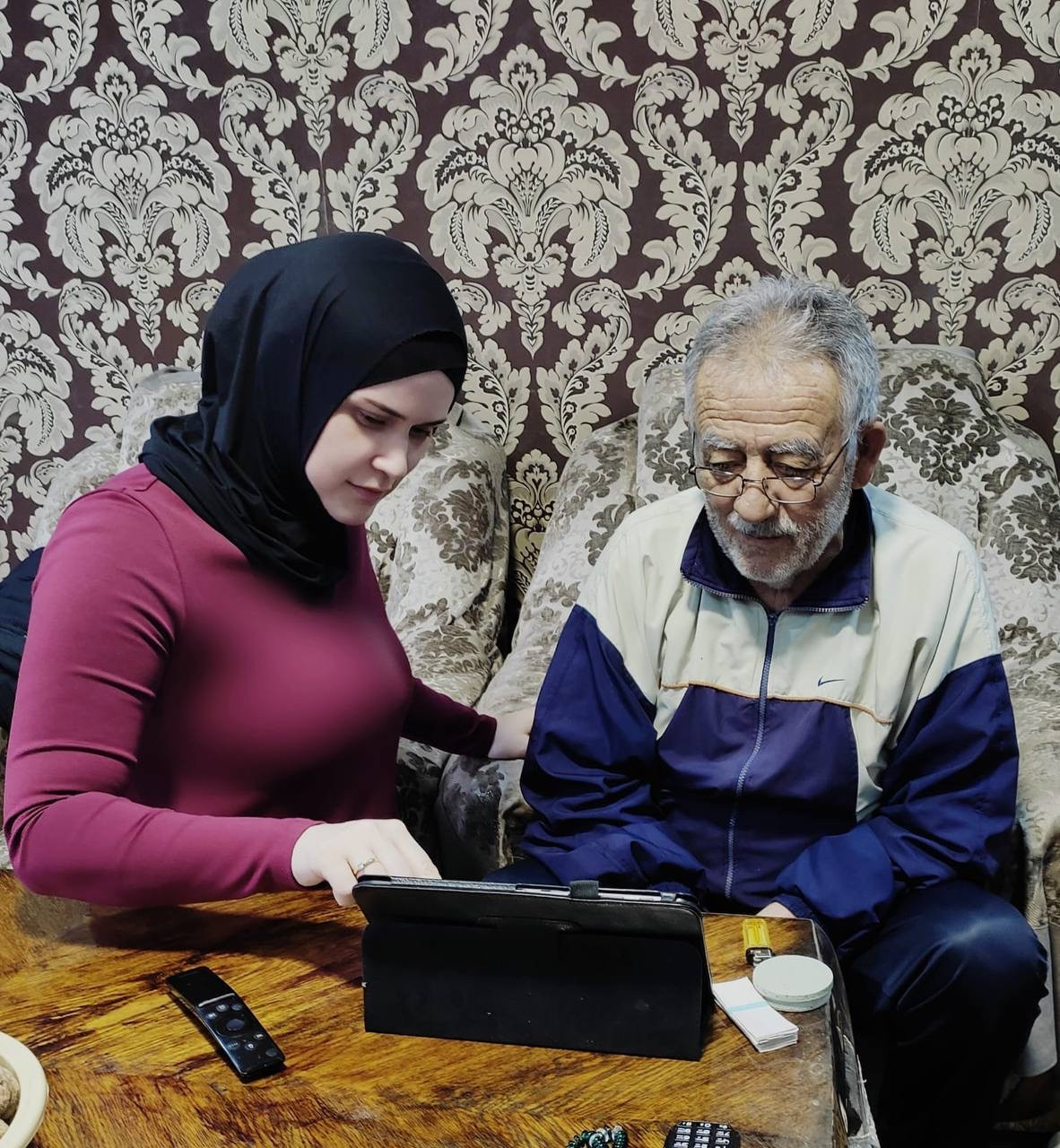 Будни наших соц.работников Адалаевой Булбул и Абдурахмановой Рахмат