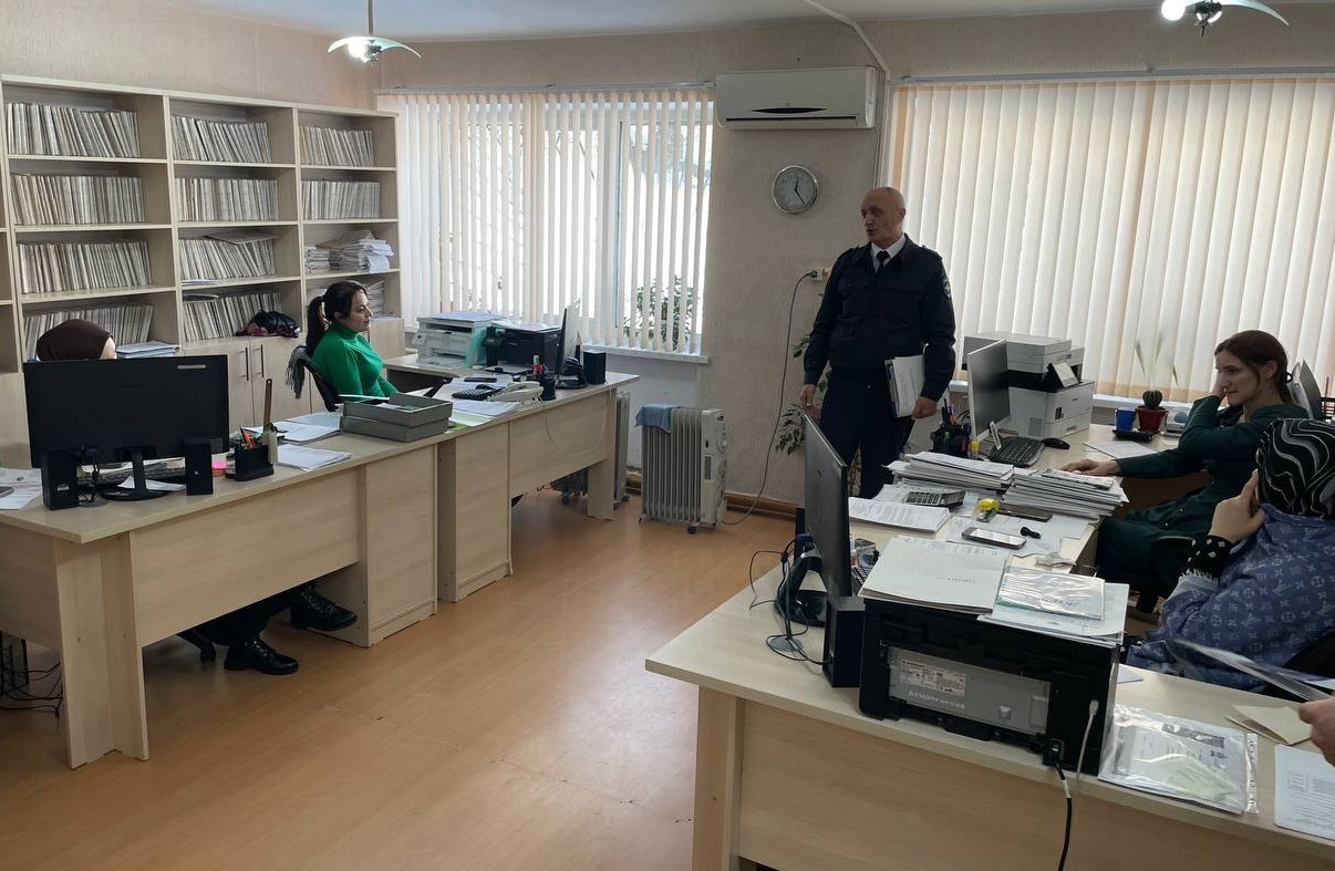 Разъяснительная беседа по профилактике мошеннических действий.