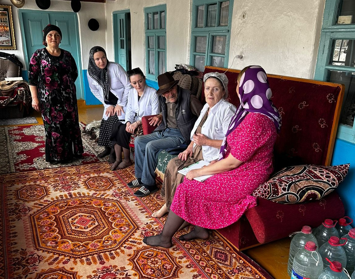 доставка мед работников