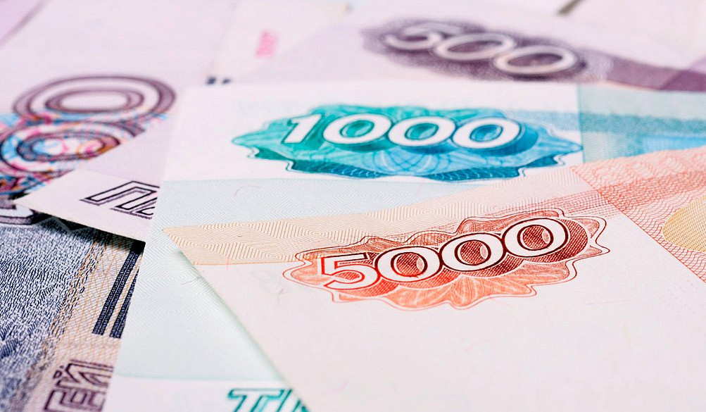 С 1 января 2023 года МРОТ -  16 242 руб.