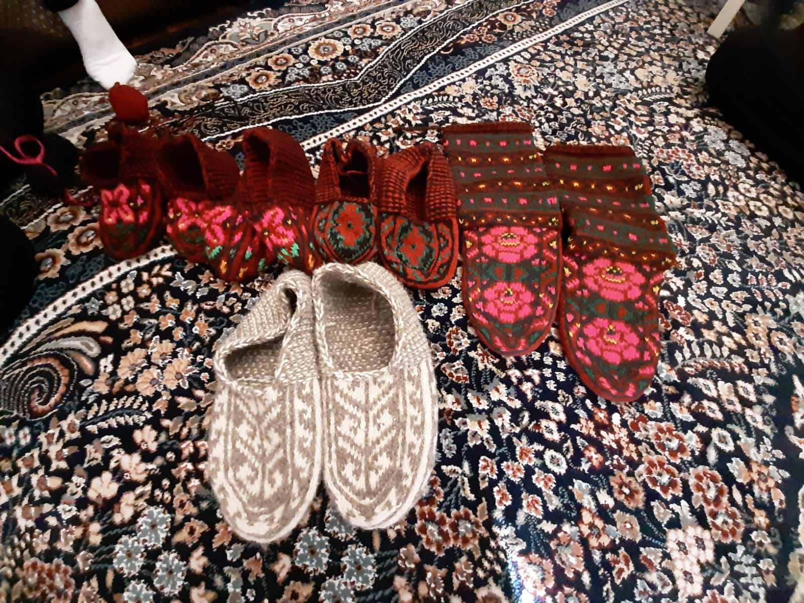 Мастер - класс подопечным детям по обучению лезгинской национальной одежды "Чивекар"