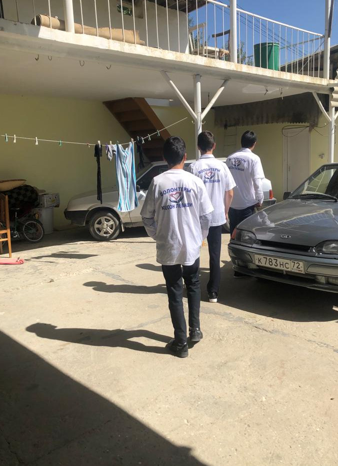 Добровольцы (волонтеры) ГБУ РД КЦСОН в МО "Левашинский район" оказали помощь пожилым гражданам в оплате коммунальных услуг.