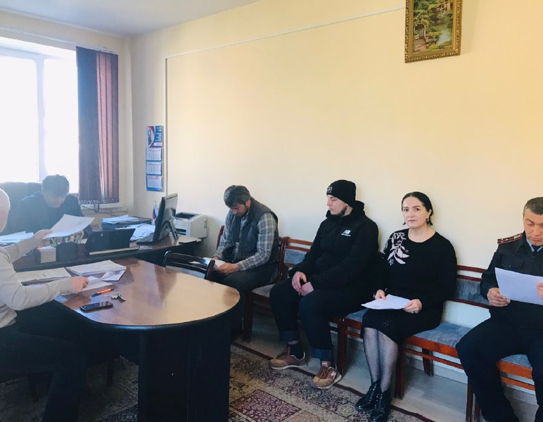 Заседание по делам несовершеннолетних...