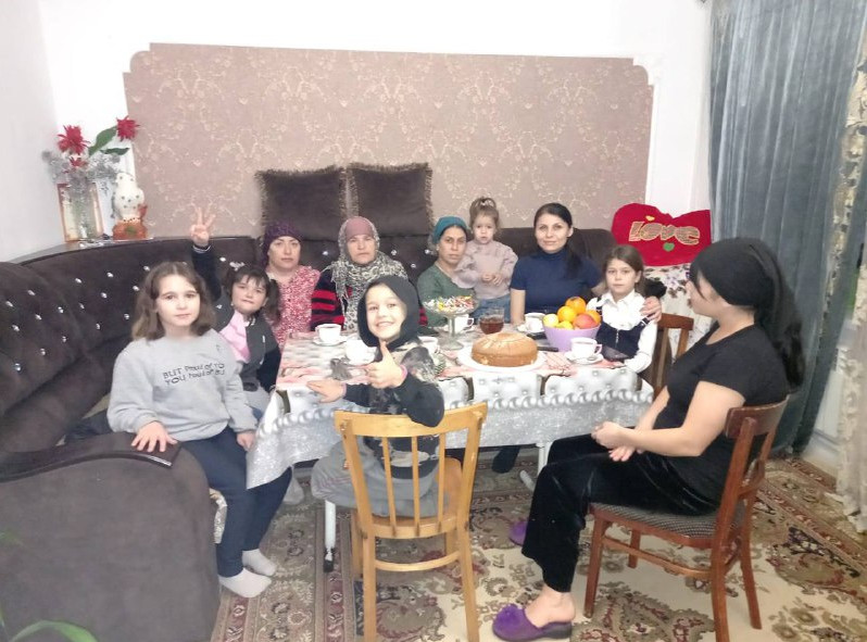 Работник Отделения социального обслуживания на дому детей и семей с детьми Герейханова И. С. организовала" Круглый стол".