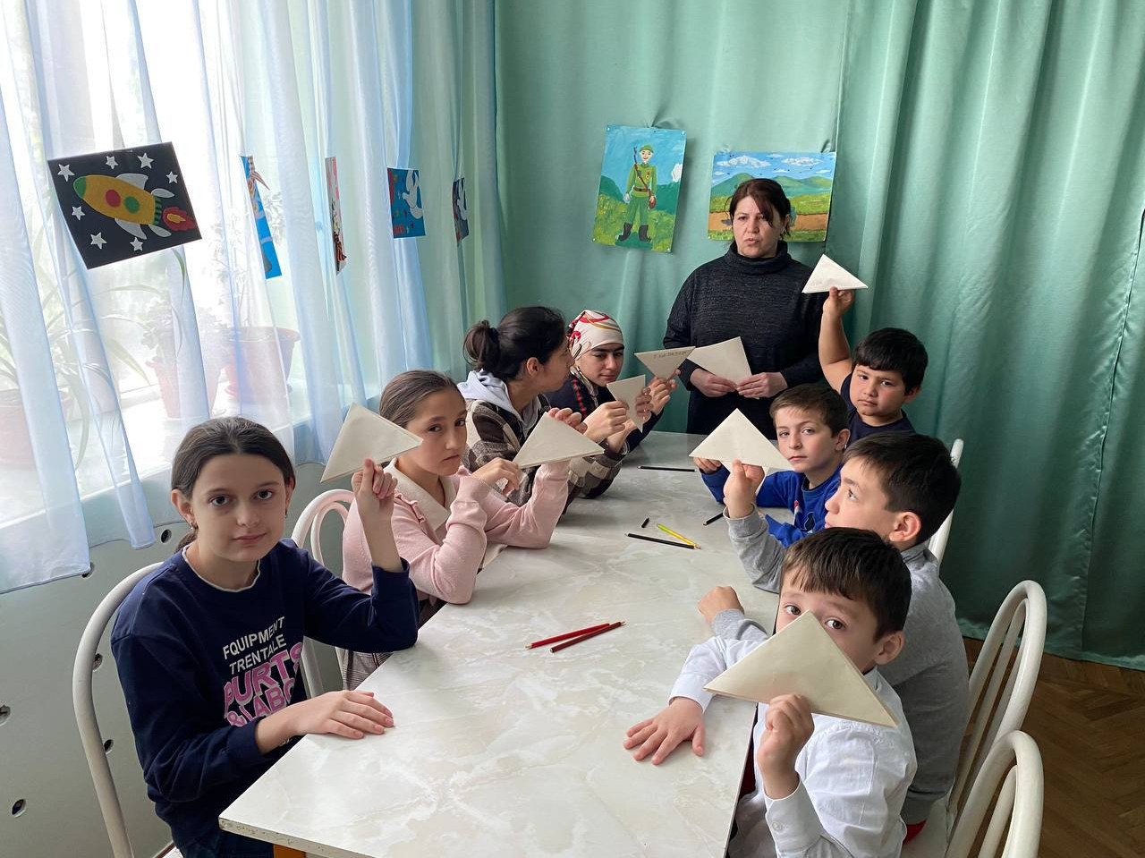 Живые письма Победы имеют свою ценность тогда, когда написаны от души и поддерживают связь прошлого и будущего, и пока мы помним, мы будем жить… мы будем живы… мы реальны!