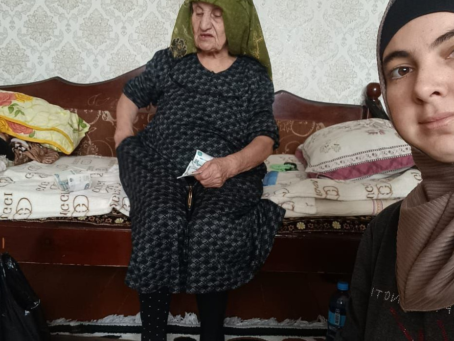 Оказание социальными работниками морально-психологической  поддержки обслуживаемым лицам.